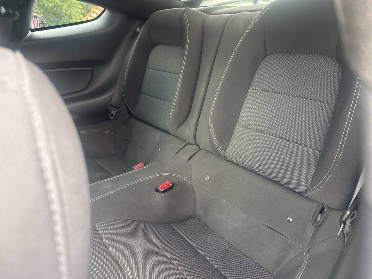 Used 2016 Ford Mustang Coupe RWD image 17