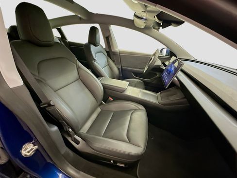 Used 2024 Tesla Model 3 Long Range AWD/4WD image 34