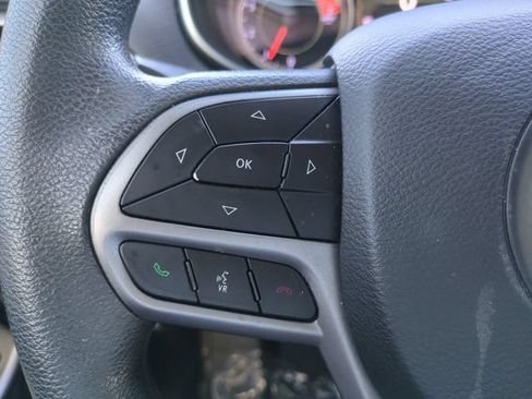 Used 2021 Jeep Cherokee Latitude FWD image 27