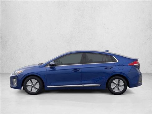 Used 2022 Hyundai Ioniq SE FWD image 9