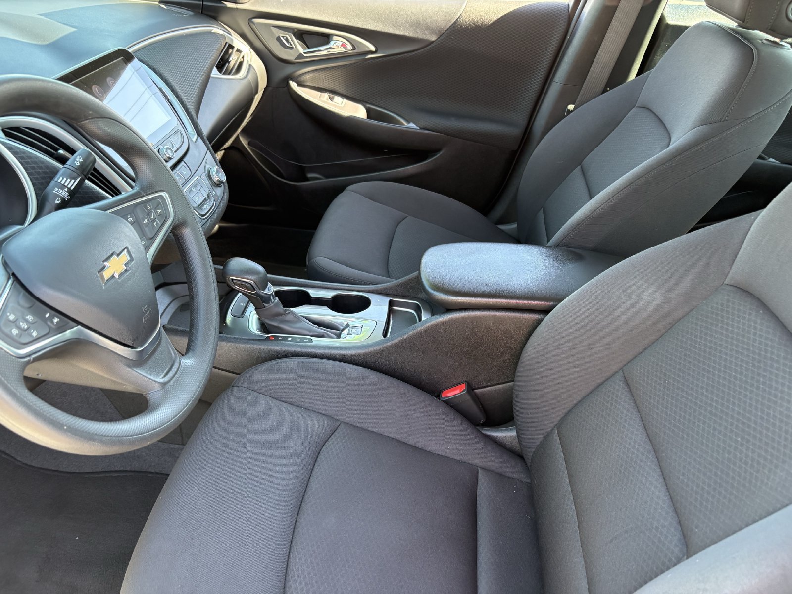 Used 2023 Chevrolet Malibu LS FWD image 22