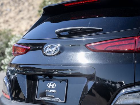 Used 2023 Hyundai Kona SEL w/ Convenience Package FWD image 10
