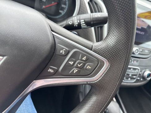 Used 2022 Chevrolet Malibu LT image 23