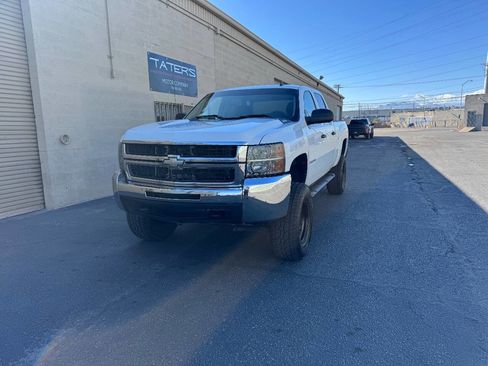 Used 2007 Chevrolet Silverado 2500 LT image 3