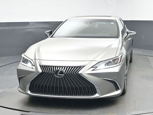 Used 2021 Lexus ES 250 w/ Premium Package image 3