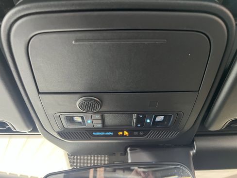 Used 2025 Ford Bronco 4-Door AWD/4WD image 40