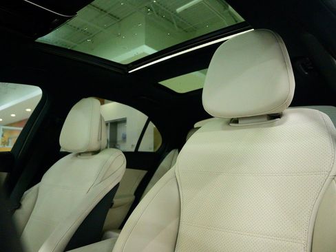 Certified 2023 Mercedes-Benz C 300 4MATIC Sedan image 20