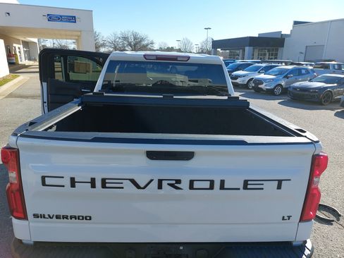 Used 2019 Chevrolet Silverado 1500 LT Trail Boss image 13