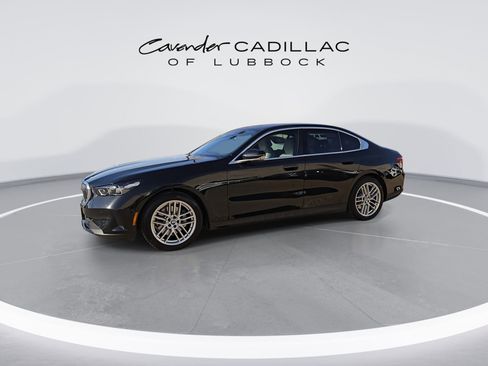 Used 2024 BMW 530i xDrive w/ Premium Package image 5