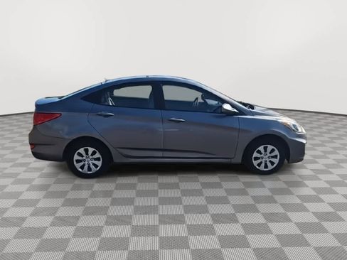 Used 2015 Hyundai Accent GLS image 9