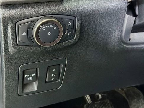 Used 2019 Ford F150 Raptor w/ Equipment Group 801A Mid AWD/4WD image 5