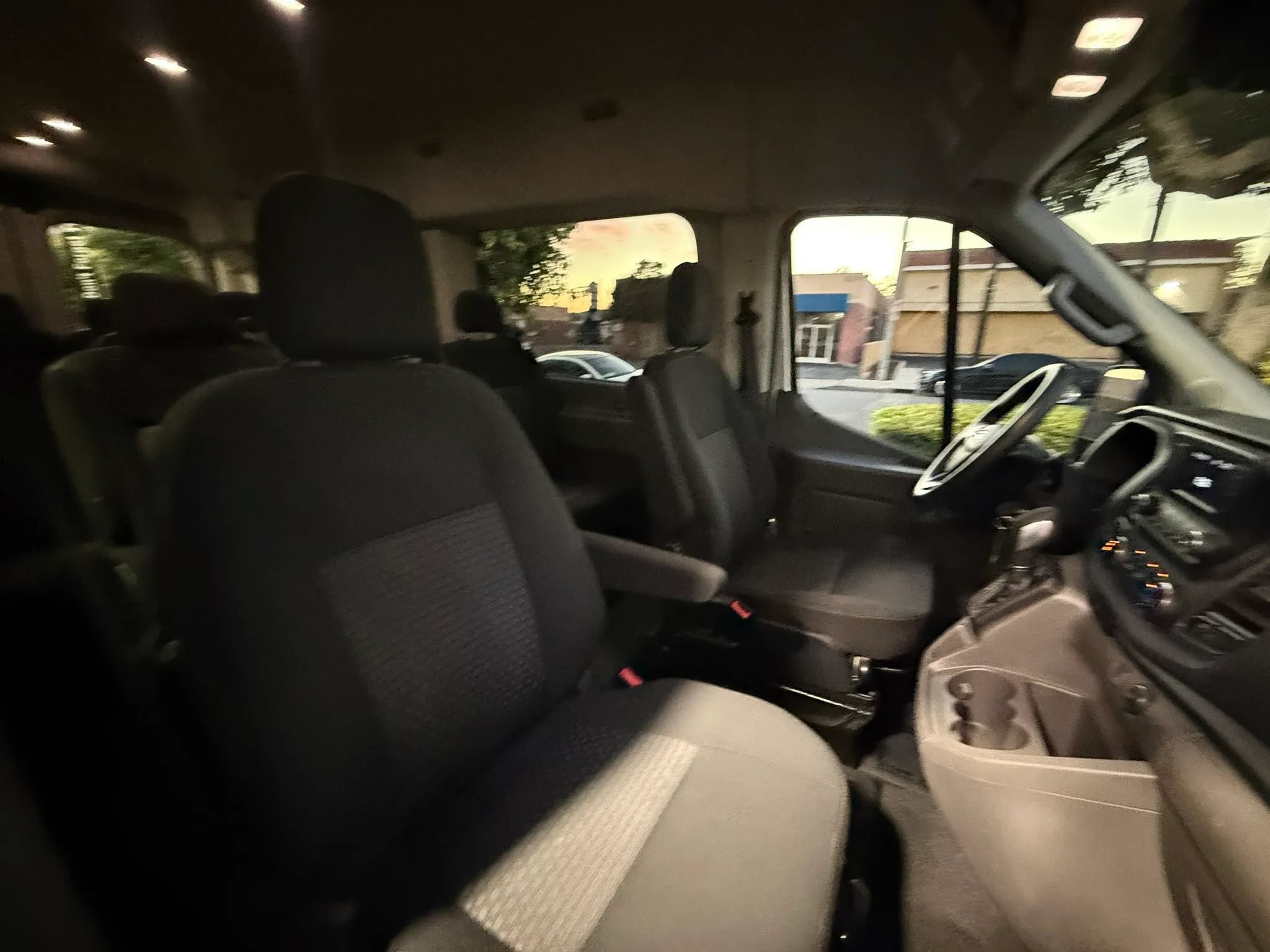 Used 2021 Ford Transit 350 XLT RWD image 14