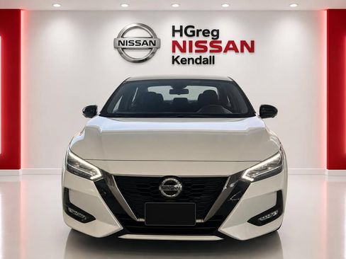 Used 2023 Nissan Sentra SR w/ SR Premium Package FWD image 5