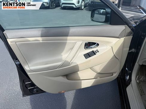 Used 2008 Toyota Camry Hybrid image 2