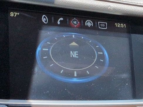 Used 2018 Cadillac XT5 FWD image 21