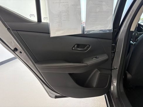 Used 2024 Nissan Sentra SV FWD image 28