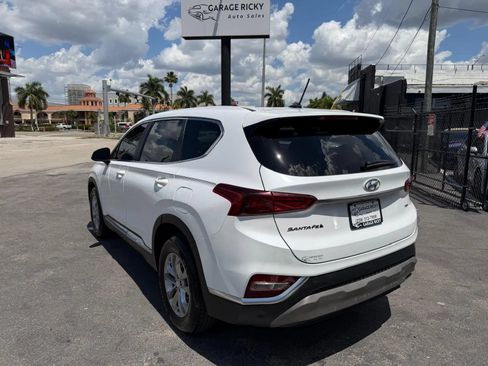 Used 2019 Hyundai Santa Fe SE AWD/4WD image 7