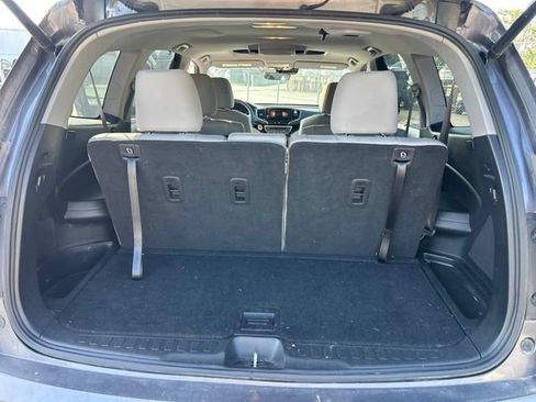 Used 2021 Honda Pilot Touring image 24