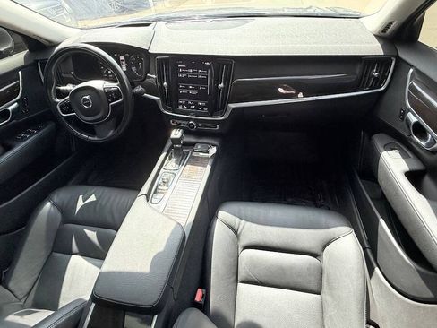 Used 2018 Volvo S90 T5 Momentum FWD image 44