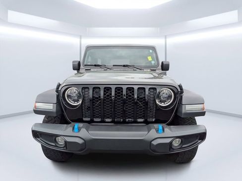 Used 2023 Jeep Wrangler Unlimited w/ Sun & Screen Package AWD/4WD image 8