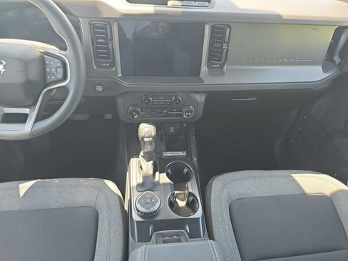 Used 2025 Ford Bronco 4-Door AWD/4WD image 11