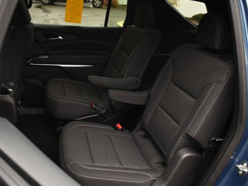 New 2026 Chevrolet Traverse LT w/ Driver Confidence Package image 11