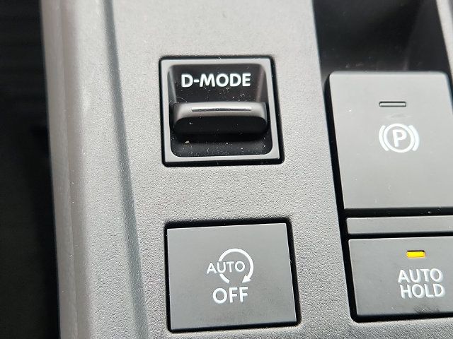Used 2026 Nissan Sentra SR w/ SR Premium Package FWD image 23
