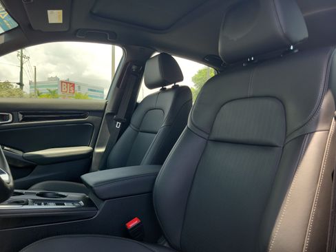 Certified 2025 Honda Civic Sport image 22