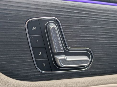 Used 2023 Mercedes-Benz EQB 250+ image 24