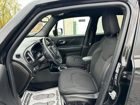 Certified 2022 Jeep Renegade Altitude w/ Convenience Group AWD/4WD image 22