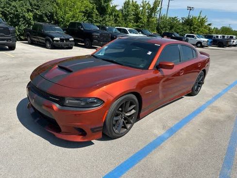 Used 2021 Dodge Charger R/T w/ Performance Handling Group RWD image 10