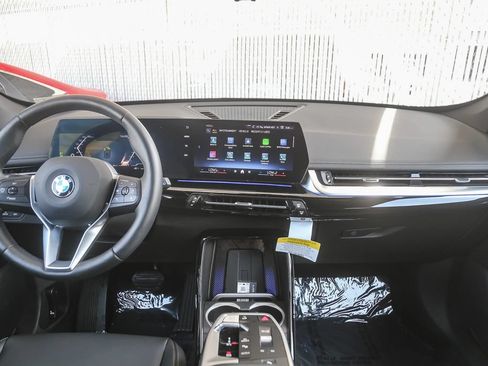 Used 2026 BMW X1 xDrive28i AWD/4WD image 9