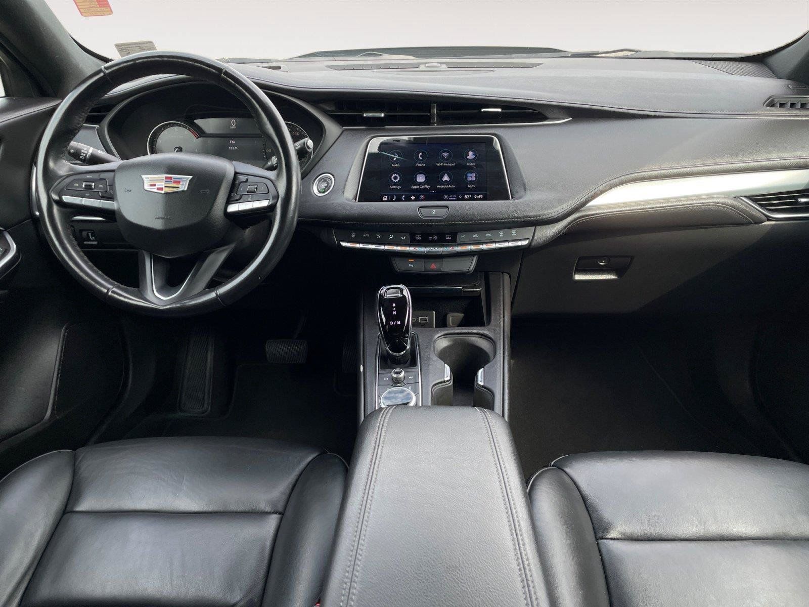 Used 2022 Cadillac XT4 Premium Luxury w/ Safety Alert Package FWD image 10