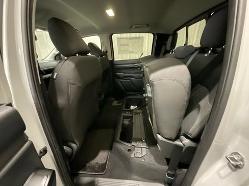 New 2026 Ford Ranger XLT w/ Black Appearance Package AWD/4WD image 12