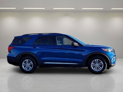 Certified 2020 Ford Explorer XLT image 9