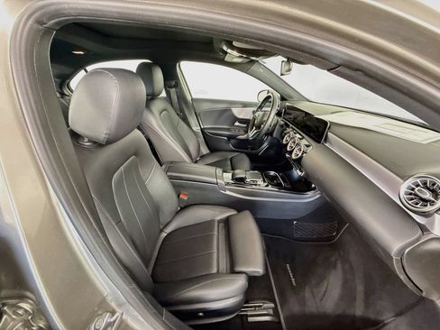 Used 2019 Mercedes-Benz A 220 4MATIC image 29