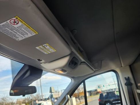 Used 2018 Ford Transit 150 XLT image 25