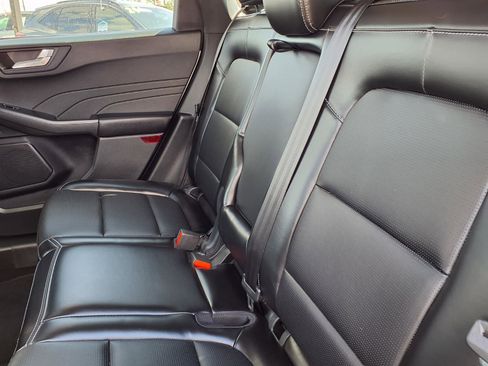 Used 2023 Ford Escape Platinum AWD/4WD image 7