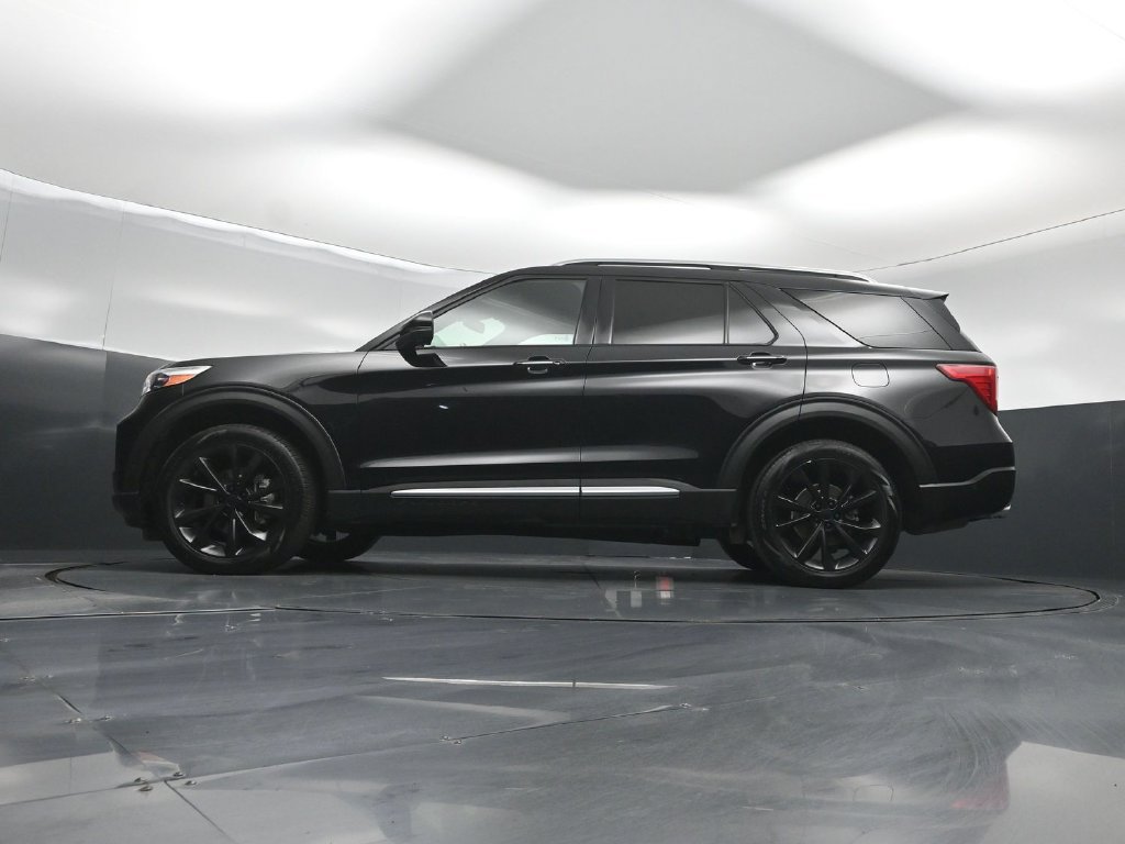 Used 2022 Ford Explorer Platinum w/ Equipment Group 601A AWD/4WD image 52