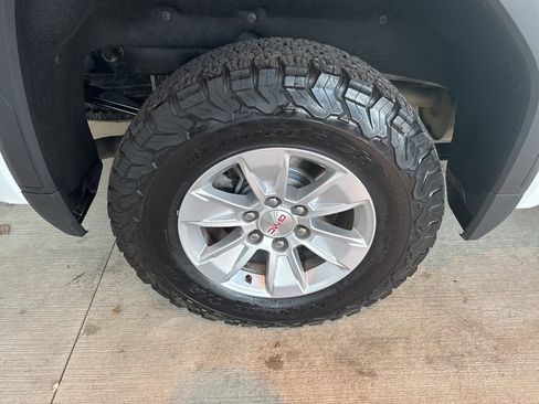 Used 2021 GMC Sierra 1500 SLE image 22