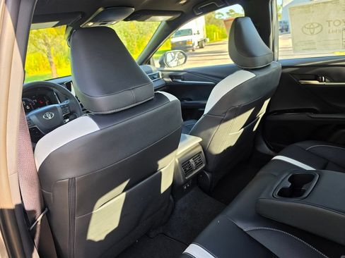 New 2026 Toyota Camry SE FWD image 28