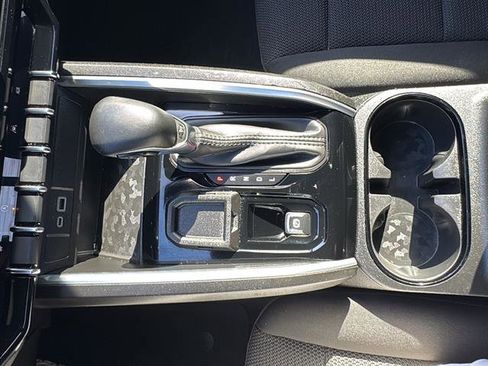 Used 2025 Chevrolet Colorado LT w/ Advanced Trailering Package image 23