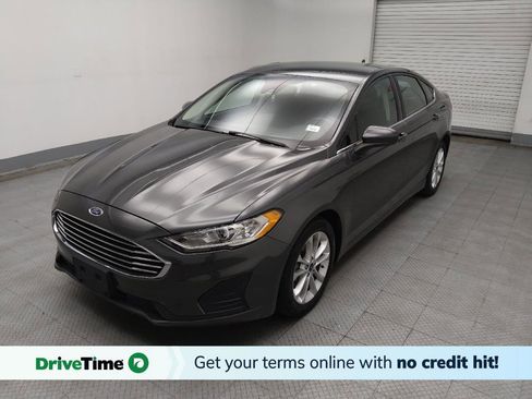 Used 2020 Ford Fusion SE image 1
