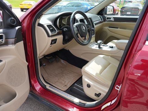 Used 2014 Jeep Grand Cherokee Limited AWD/4WD image 13