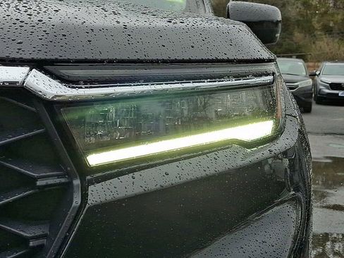 Certified 2025 Honda Pilot EX-L image 9