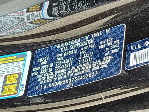 Used 2025 Kia Carnival FWD image 33