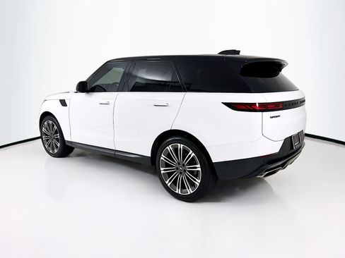 Used 2024 Land Rover Range Rover Sport SE AWD/4WD image 6