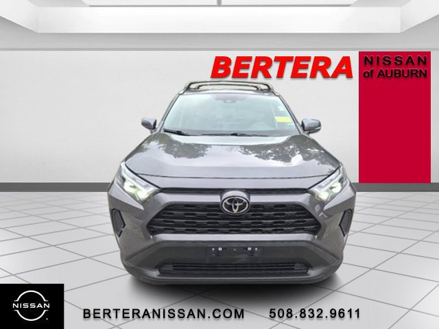 Used 2022 Toyota RAV4 XLE w/ Convenience Package AWD/4WD image 3