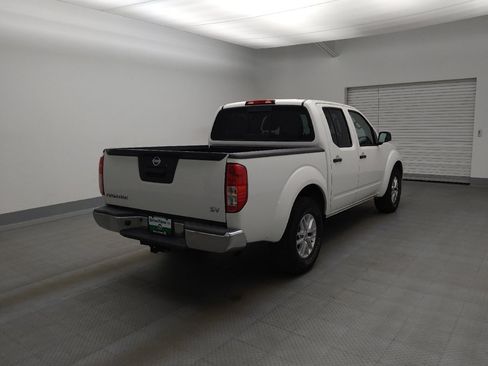 Used 2018 Nissan Frontier SV image 9