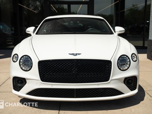 Used 2020 Bentley Continental GT V8 image 4